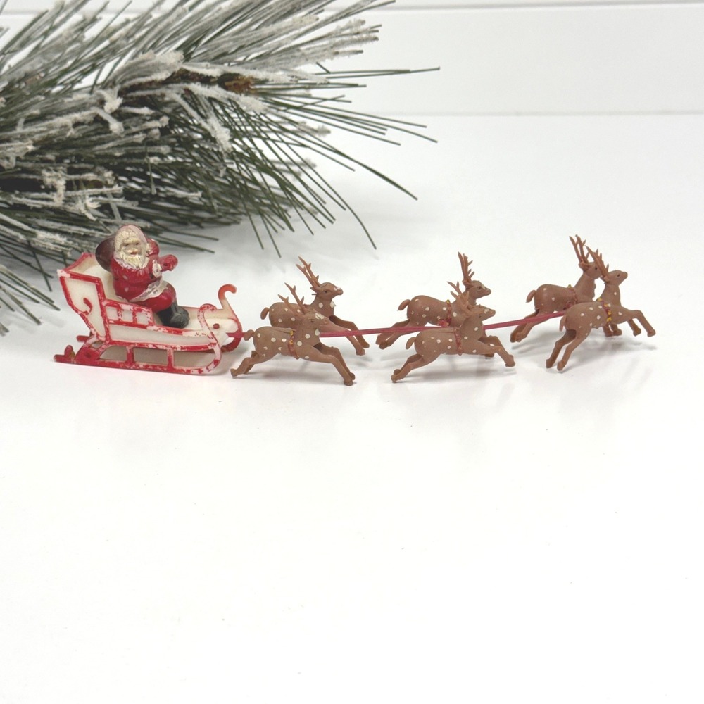Vintage Santa in Sleigh with 6 Reindeer Plastic Tabletop Decor Hong Kong